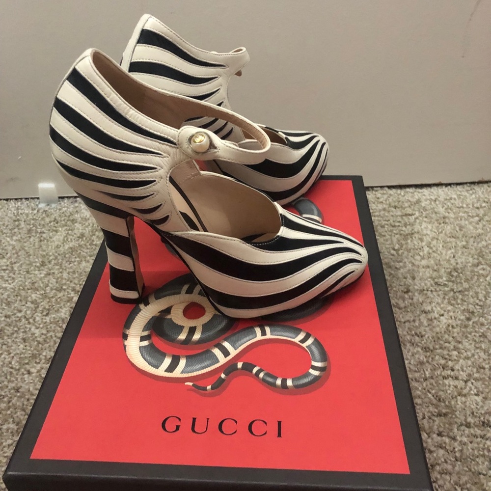 Gucci Mystic White/Nero Malaga Kid Pumps